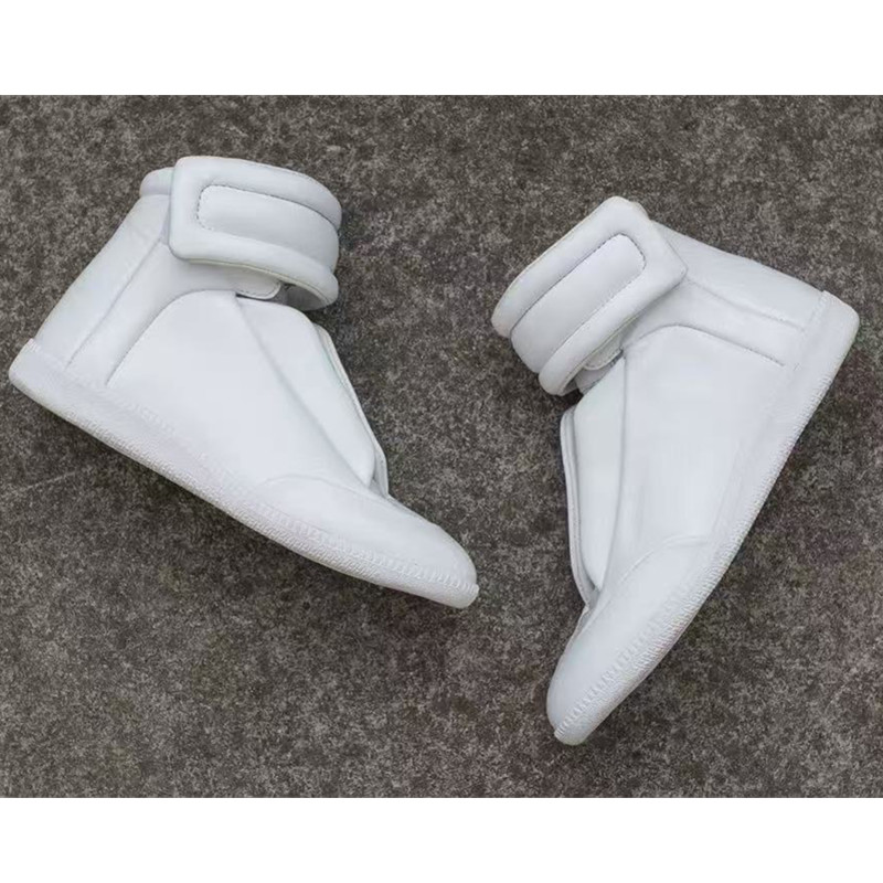 Futuristische Slip-On High-Top – Leather Sneaker Care Kit Bewertung und Preis